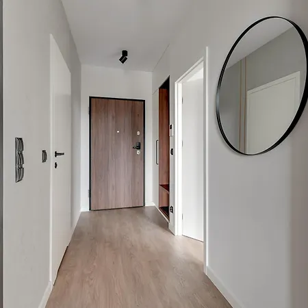 Scala 60e Center Premium With Parking By Lion Gdansk