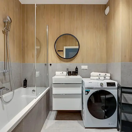 Scala 60e Center Premium With Parking By Lion Apartmán