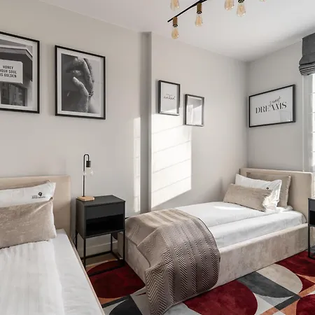 Scala 60e Center Premium With Parking By Lion Apartmán Gdaňsk