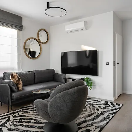 Scala 60e Center Premium With Parking By Lion Apartment Gdansk
